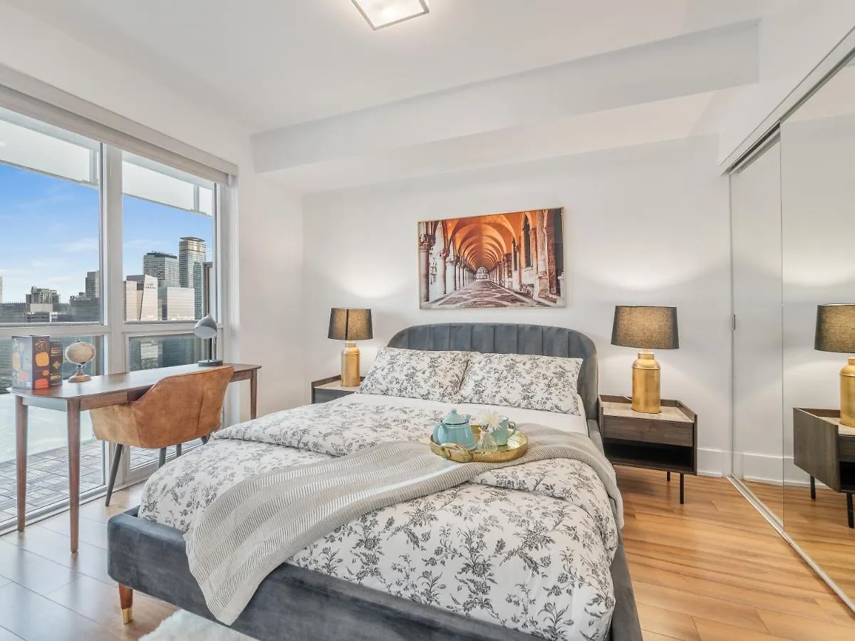 Lägenhet Designer 2Br + Study Condo, Ed - Cn Tower View Toronto